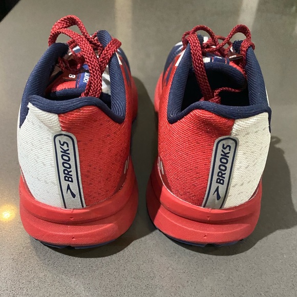 BROOKS *NWOT* Women’s Launch 8 ‘Run Texas Pack’ Limited Edition - Picture 3 of 7